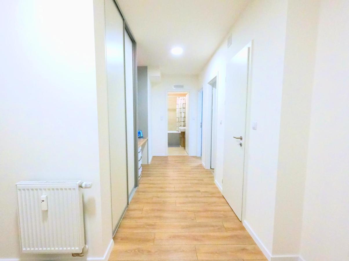 Brand New Apartment By Hockey Stadium Bratysława Zewnętrze zdjęcie